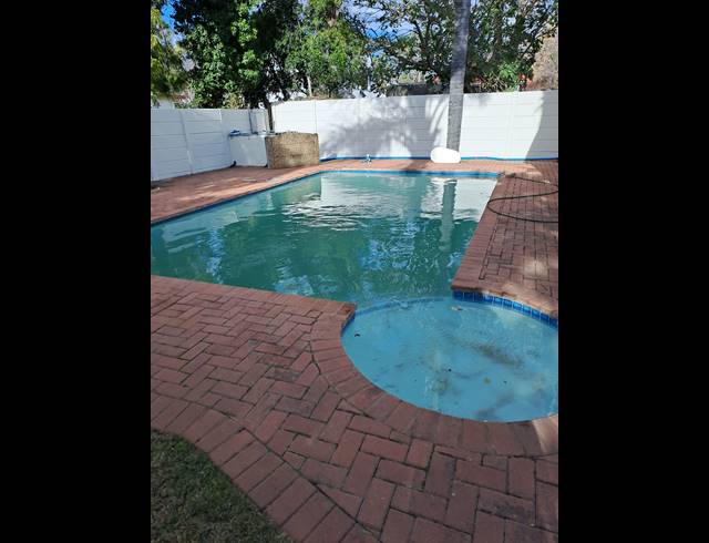 4 bed property to rent in PAGLANDE